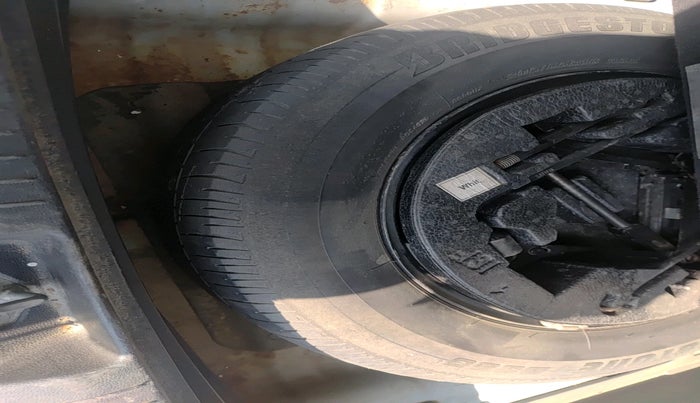 2017 Hyundai Creta E PLUS 1.4 DIESEL, Diesel, Manual, 1,74,918 km, tyre