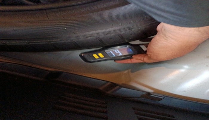 2021 KIA SONET HTX 1.5, Diesel, Manual, 91,860 km, tyre