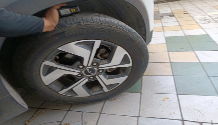 2021 KIA SONET HTX 1.5, Diesel, Manual, 91,860 km, tyre