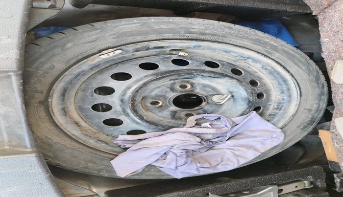 2016 Maruti Wagon R 1.0 VXI, Petrol, Manual, 53,792 km, tyre