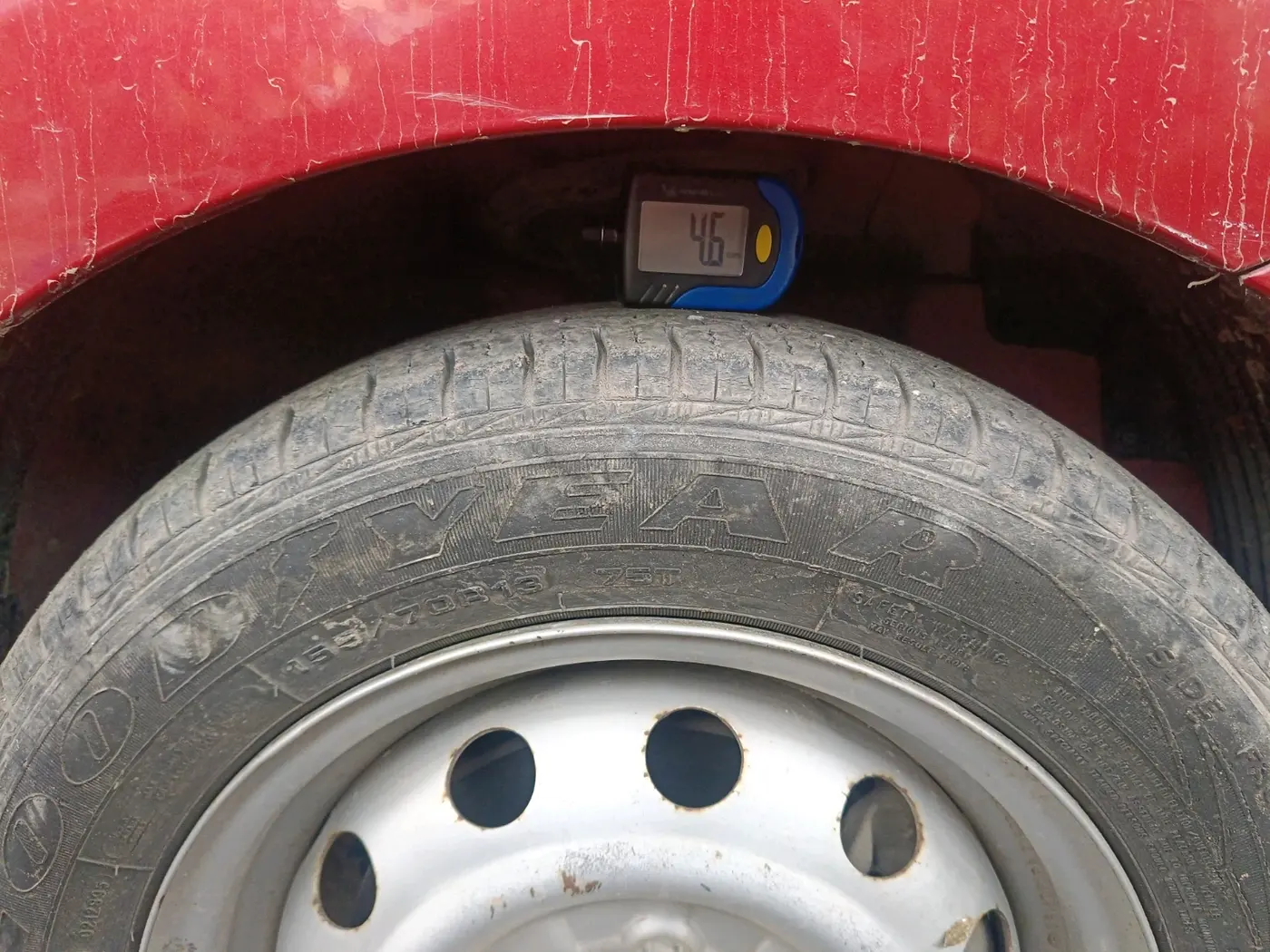 2018 Hyundai Eon ERA +, Petrol, Manual, 12,327 km, tyre