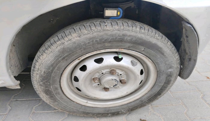 2016 Tata Indica EV2 LS, Diesel, Manual, 1,19,266 km, tyre