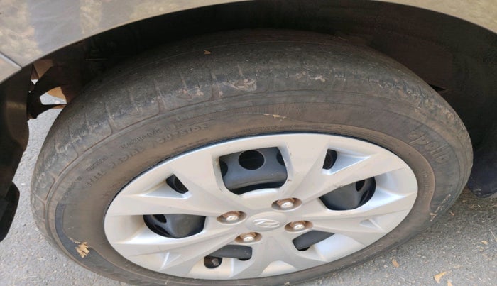 2016 Hyundai Grand i10 SPORTZ 1.2 KAPPA VTVT, Petrol, Manual, 83,191 km, tyre