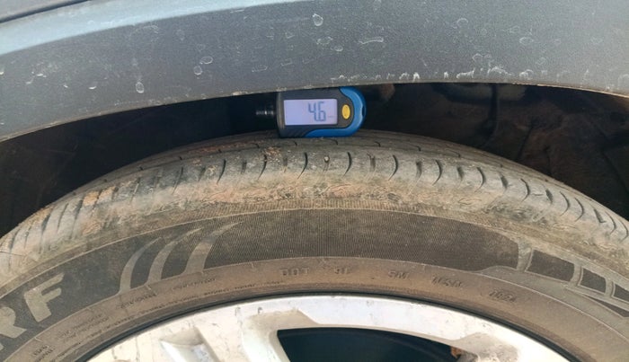 2020 KIA SONET HTK PLUS 1.5, Diesel, Manual, 1,29,918 km, tyre