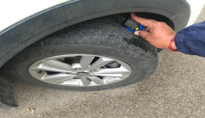 2015 Hyundai Creta SX PLUS 1.6 PETROL, Petrol, Manual, 90,308 km, tyre