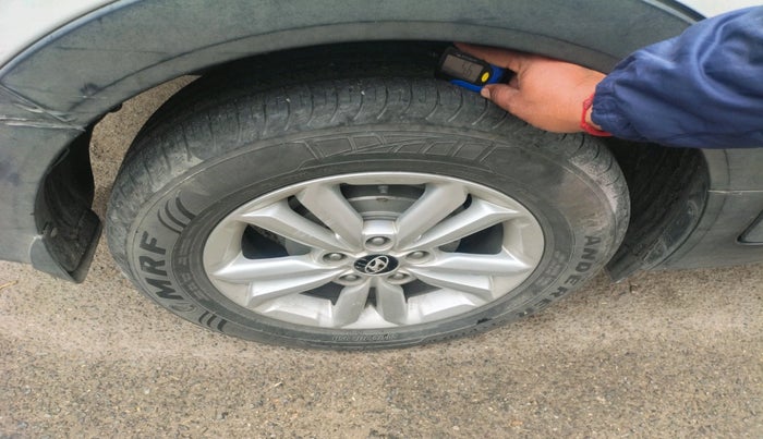 2015 Hyundai Creta SX PLUS 1.6 PETROL, Petrol, Manual, 90,308 km, tyre