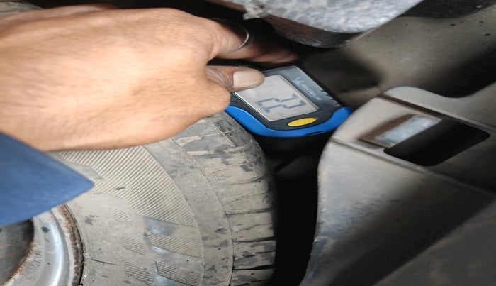 2012 Maruti Wagon R 1.0 VXI, Petrol, Manual, 1,01,433 km, tyre