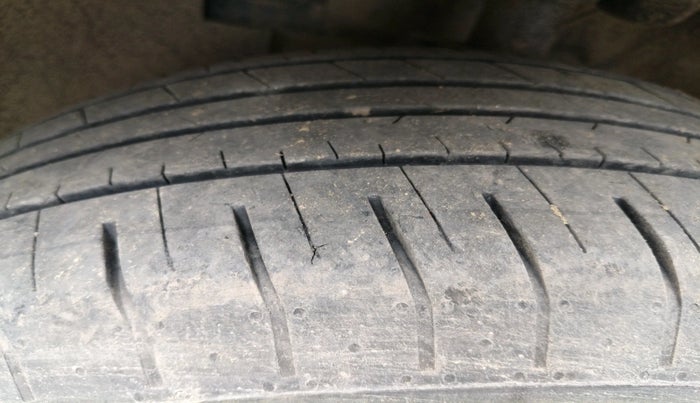 2024 Hyundai VENUE S Plus 1.2 Petrol MT, Petrol, Manual, 25,900 km, tyre