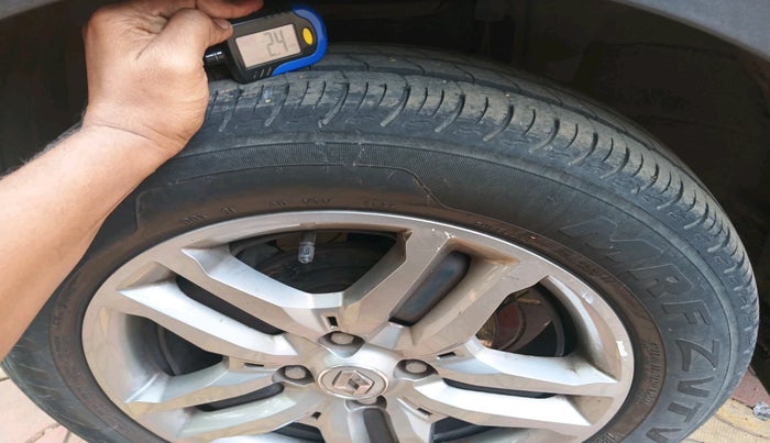 2022 Renault TRIBER RXZ, Petrol, Manual, 29,516 km, tyre