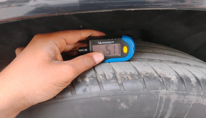 2016 Volvo XC 90 D5 Inscription, Diesel, Automatic, 2,01,344 km, tyre