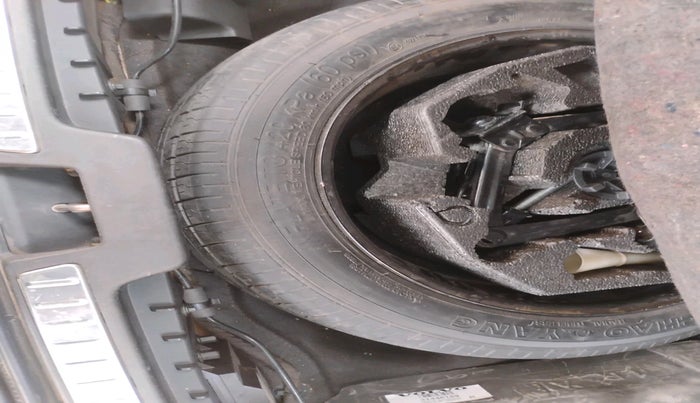 2016 Volvo XC 90 D5 Inscription, Diesel, Automatic, 2,01,344 km, tyre