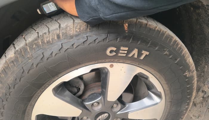 2019 Mahindra ALTURAS G4 4WD AT, Diesel, Automatic, 1,59,728 km, tyre