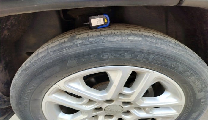 2017 Jeep Compass LIMITED (O) 2.0 DIESEL, Diesel, Manual, 60,595 km, tyre