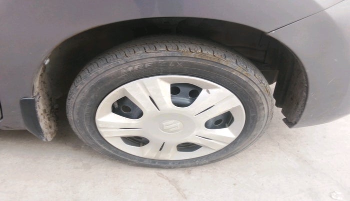 2014 Maruti Wagon R 1.0 VXI, Petrol, Manual, 80,582 km, tyre