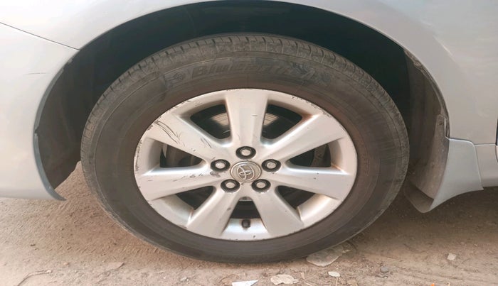 2008 Toyota Corolla Altis VL AT PETROL, Petrol, Automatic, 1,04,282 km, tyre