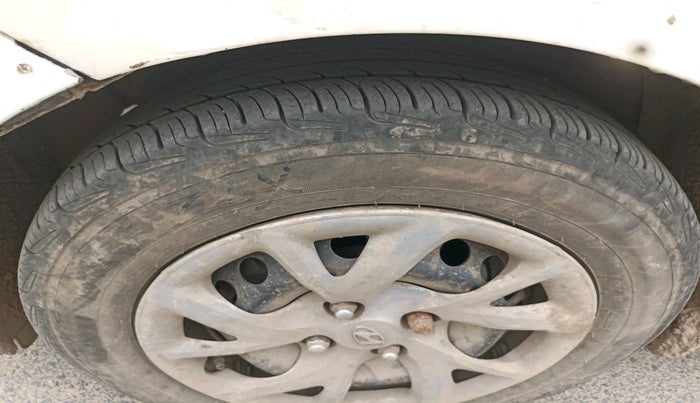 2017 Hyundai Grand i10 SPORTZ (O) 1.2 U2 CRDI, Diesel, Manual, 98,109 km, tyre