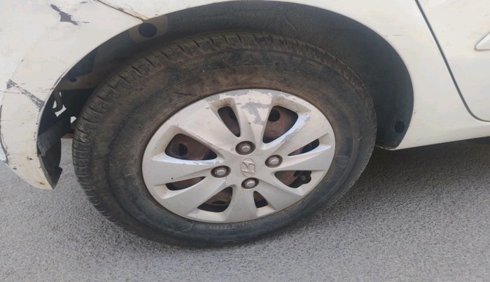 2011 Hyundai i10 SPORTZ 1.2, Petrol, Manual, 70,109 km, tyre