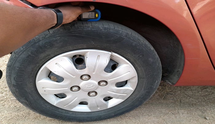 2009 Hyundai i10 SPORTZ 1.2, Petrol, Manual, 1,11,443 km, tyre