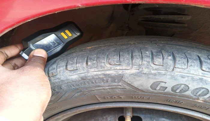 2011 Maruti Zen Estilo VXI, Petrol, Manual, 99,934 km, tyre