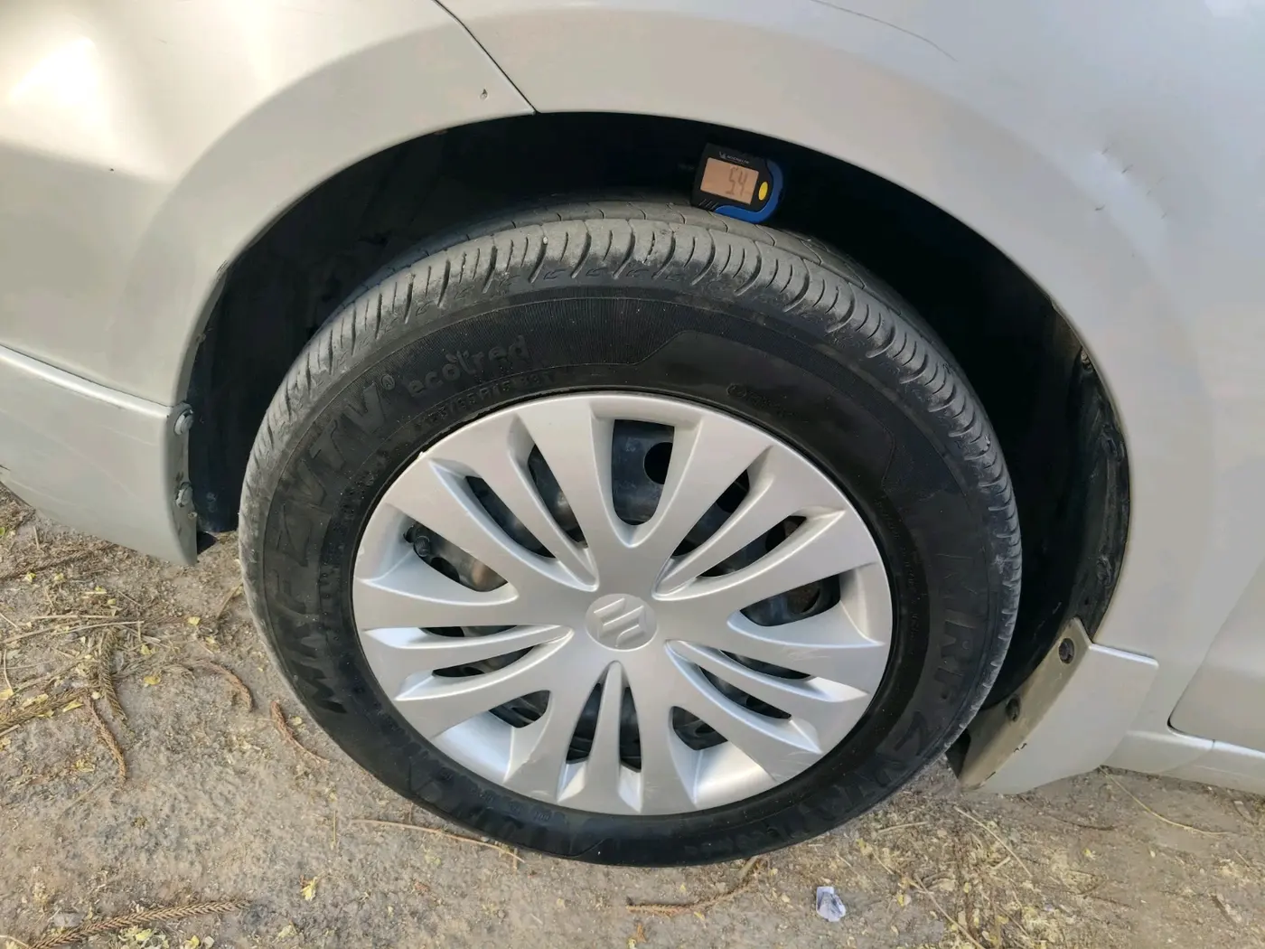 2017 Maruti Ertiga VXI, Petrol, Manual, 98,758 km, tyre
