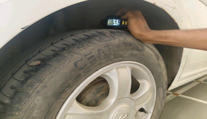 2011 Hyundai Verna TRANSFORM 1.5 SX CRDI, Diesel, Manual, 1,35,742 km, tyre