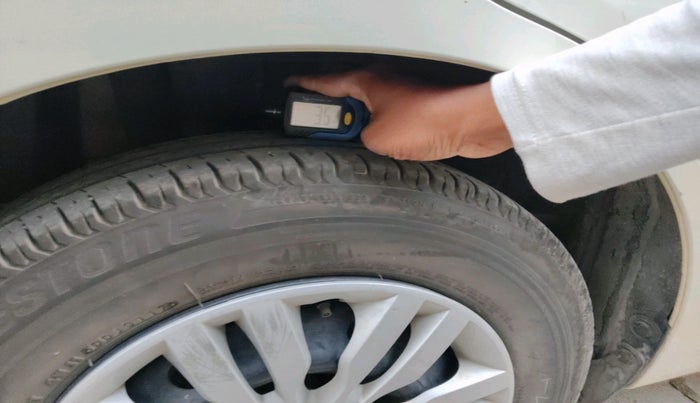 2017 Maruti Dzire VXI AMT, Petrol, Automatic, 41,506 km, tyre