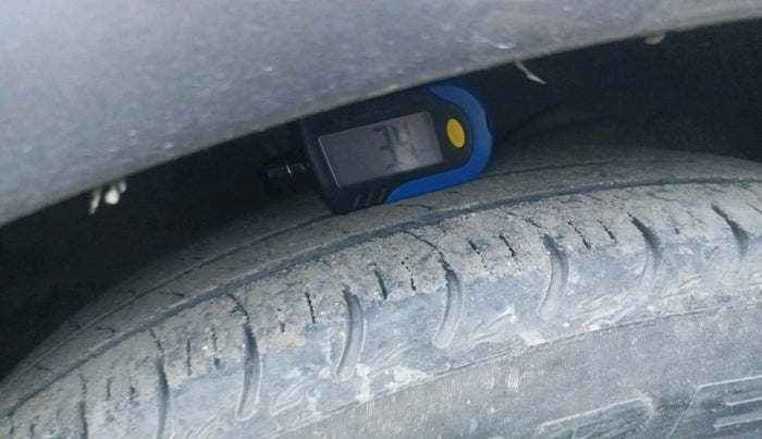 2019 Maruti Dzire VXI, Petrol, Manual, 91,404 km, tyre