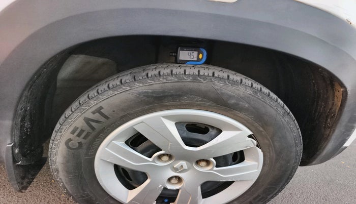 2018 Renault Kwid RXL, Petrol, Manual, 27,782 km, tyre