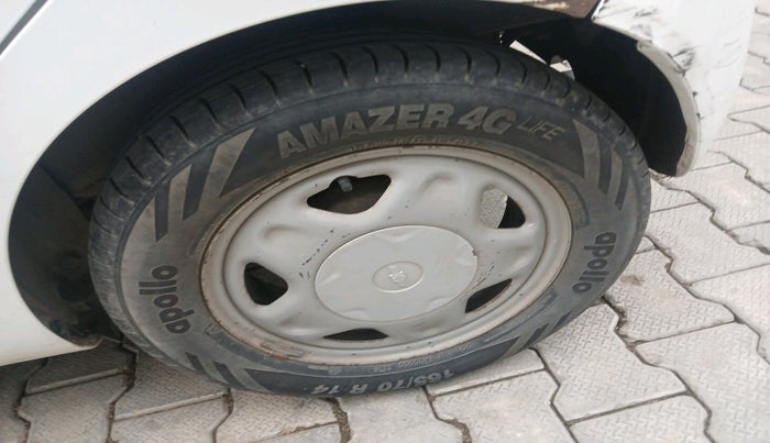 2011 Chevrolet Beat LS PETROL, Petrol, Manual, 85,827 km, tyre