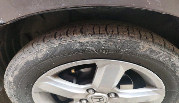 2011 Honda City 1.5L I-VTEC V MT, CNG, Manual, 1,25,358 km, tyre