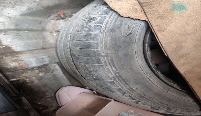 2011 Honda City 1.5L I-VTEC V MT, CNG, Manual, 1,25,358 km, tyre