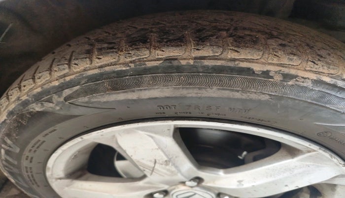 2011 Honda City 1.5L I-VTEC V MT, CNG, Manual, 1,25,358 km, tyre