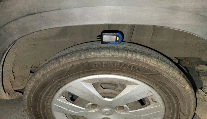 2016 Renault Kwid RXT 0.8, Petrol, Manual, 1,64,623 km, tyre