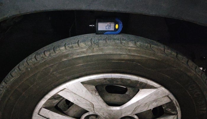 2016 Renault Kwid RXT 0.8, Petrol, Manual, 1,64,623 km, tyre