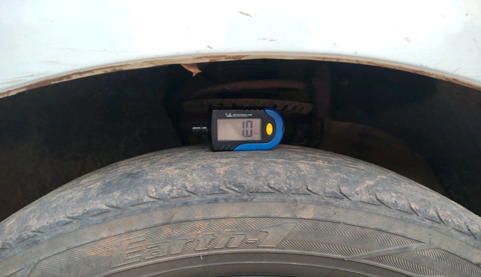 2017 Volkswagen Ameo TRENDLINE 1.5L, Diesel, Manual, 2,46,651 km, tyre