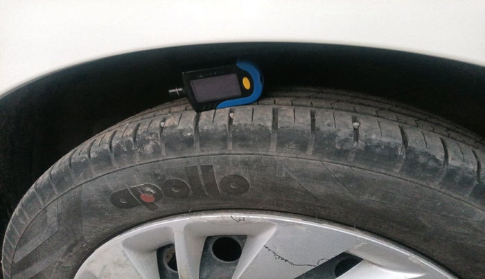 2022 Maruti Ertiga VXI CNG, CNG, Manual, 1,36,746 km, tyre