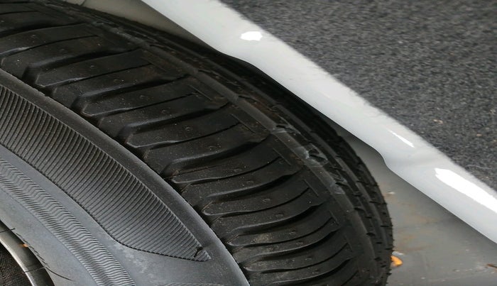 2025 Tata ALTROZ Creative S Petrol 5MT, Petrol, Manual, 17,759 km, tyre