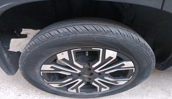 2022 Renault Kiger RXZ MT, Petrol, Manual, 26,366 km, tyre