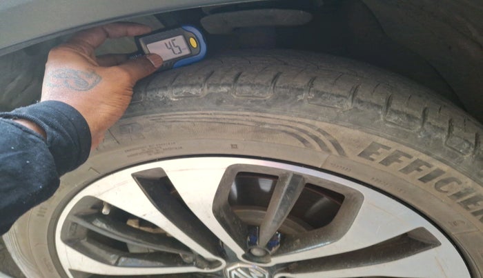 2021 MG HECTOR PLUS SHARP 2.0 DIESEL TURBO MT 6-STR, Diesel, Manual, 45,682 km, tyre