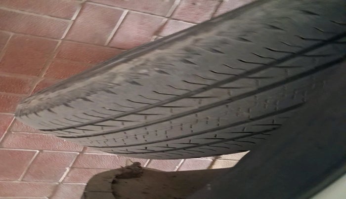 2022 Tata Safari XT PLUS, Diesel, Manual, 84,396 km, tyre