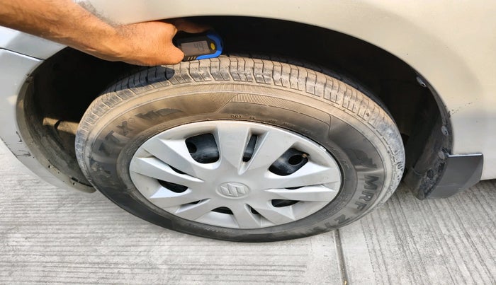 2011 Maruti Swift VDI, Diesel, Manual, 1,62,766 km, tyre