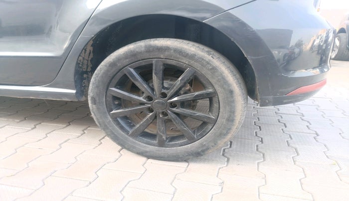 2018 Volkswagen Polo HIGHLINE PLUS 1.0 16 ALLOY, Petrol, Manual, 61,424 km, tyre