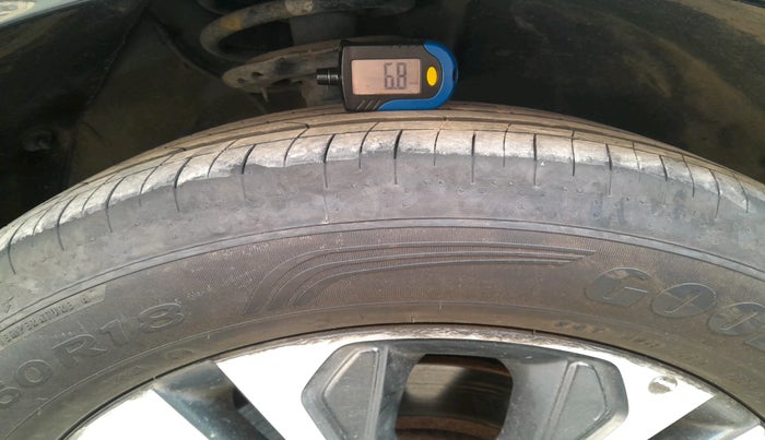 2021 KIA CARNIVAL PREMIUM 2.2 7 STR, Diesel, Automatic, 50,625 km, tyre