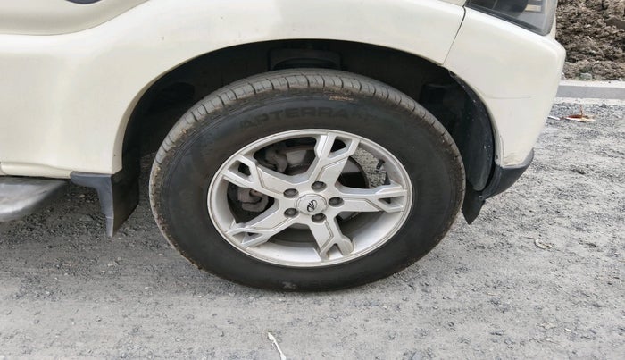 2018 Mahindra Scorpio S5, Diesel, Manual, 69,861 km, tyre