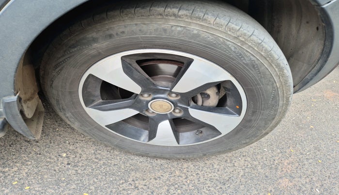 2019 Tata NEXON XZA PLUS DIESEL, Diesel, Automatic, 84,928 km, tyre