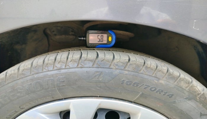 2016 Hyundai Grand i10 SPORTZ 1.2 KAPPA VTVT, Petrol, Manual, 82,424 km, tyre