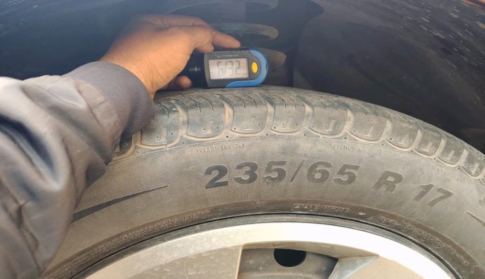 2018 Mahindra XUV500 W5, Diesel, Manual, 9,385 km, tyre