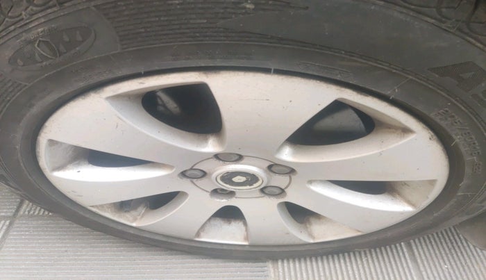 2012 Skoda Superb ELEGANCE 1.8 TSI AT, Petrol, Automatic, 55,000 km, tyre