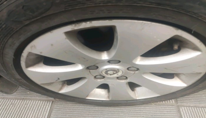 2012 Skoda Superb ELEGANCE 1.8 TSI AT, Petrol, Automatic, 55,000 km, tyre