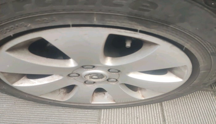 2012 Skoda Superb ELEGANCE 1.8 TSI AT, Petrol, Automatic, 55,000 km, tyre